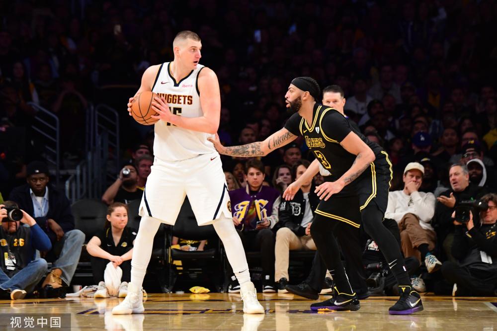 同时重塑在 同时重塑在