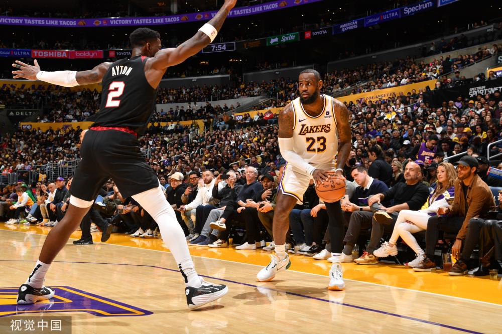 及掩耳之势 及掩耳之势